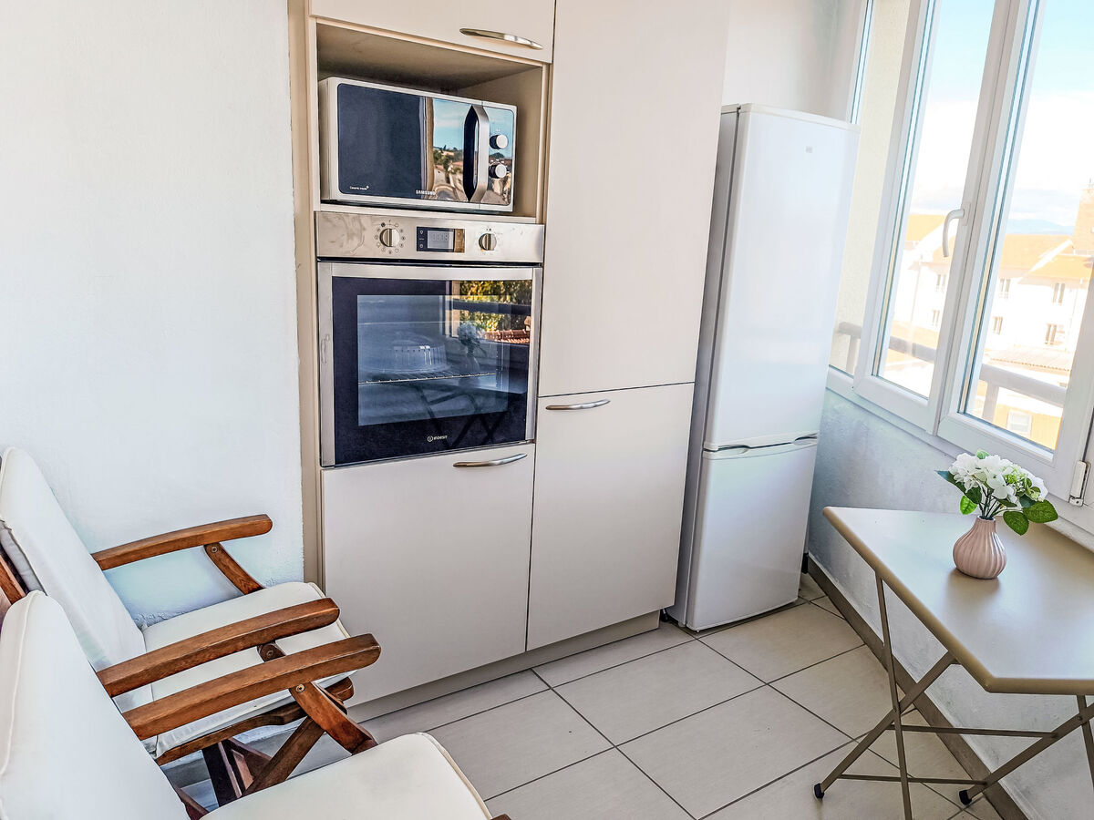 Le Victor Hugo – Appartement 85 m² rénové, centre Saint-Raphaël - Photo 8