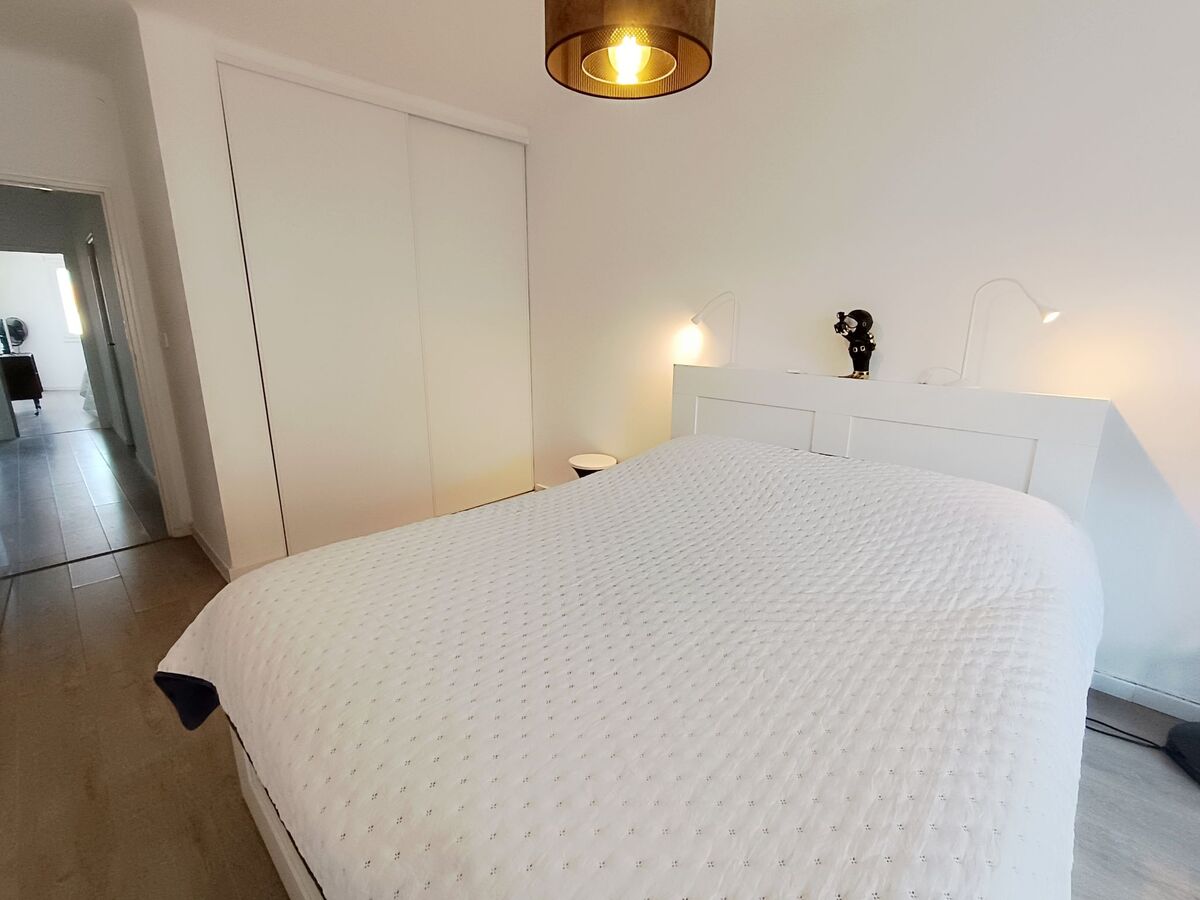 Le Victor Hugo – Appartement 85 m² rénové, centre Saint-Raphaël - Photo 9