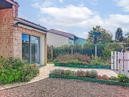 Maison Saint Tro – Île d'Oléron, jardin clos et climatisée : photo 4