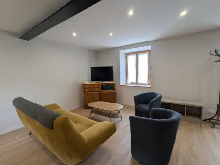 Maison rénovée à Polignac, vue sur le mont : photo 3
