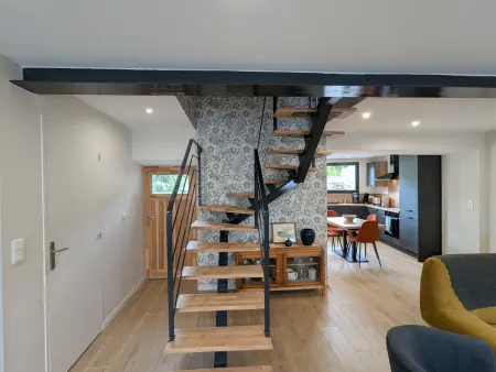 Maison rénovée à Polignac, vue sur le mont : photo 7