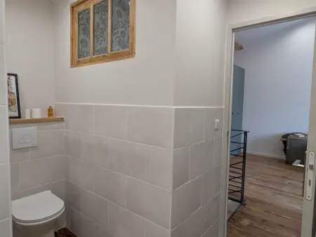 Maison rénovée à Polignac, vue sur le mont : photo 15