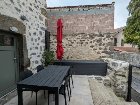 Maison rénovée à Polignac, vue sur le mont : photo 17