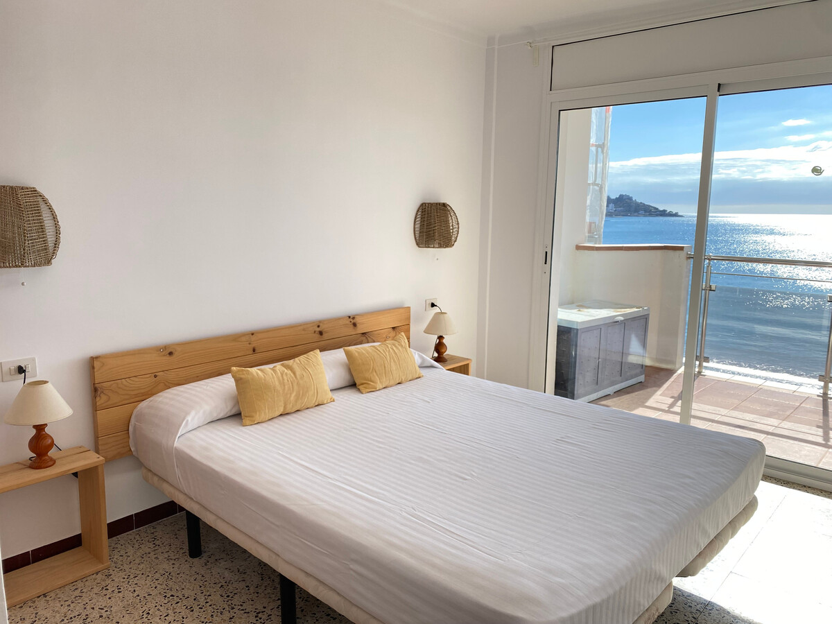 Appartement bord de mer à Roses, vue baie, animaux - Photo 8