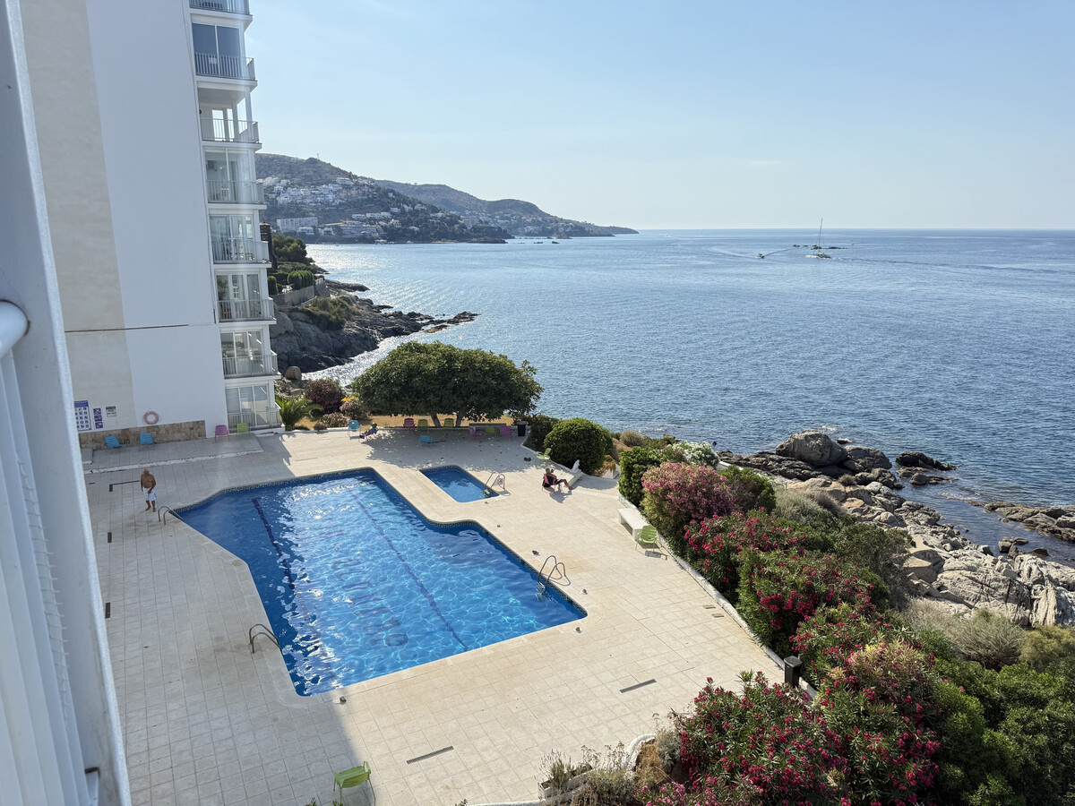 Appartement 6 pers à Roses, terrasse vue mer à 2min plage - Photo 4