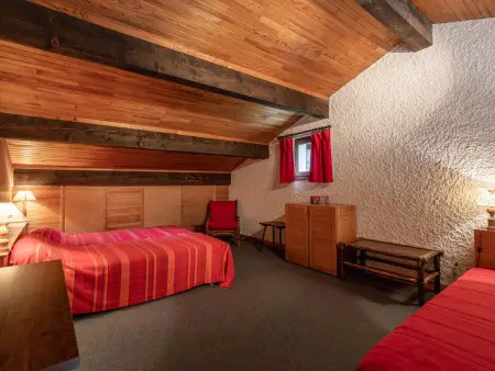 Appartement 6 pers. 2 chambres, pistes à 50 m, La Clusaz : photo 9
