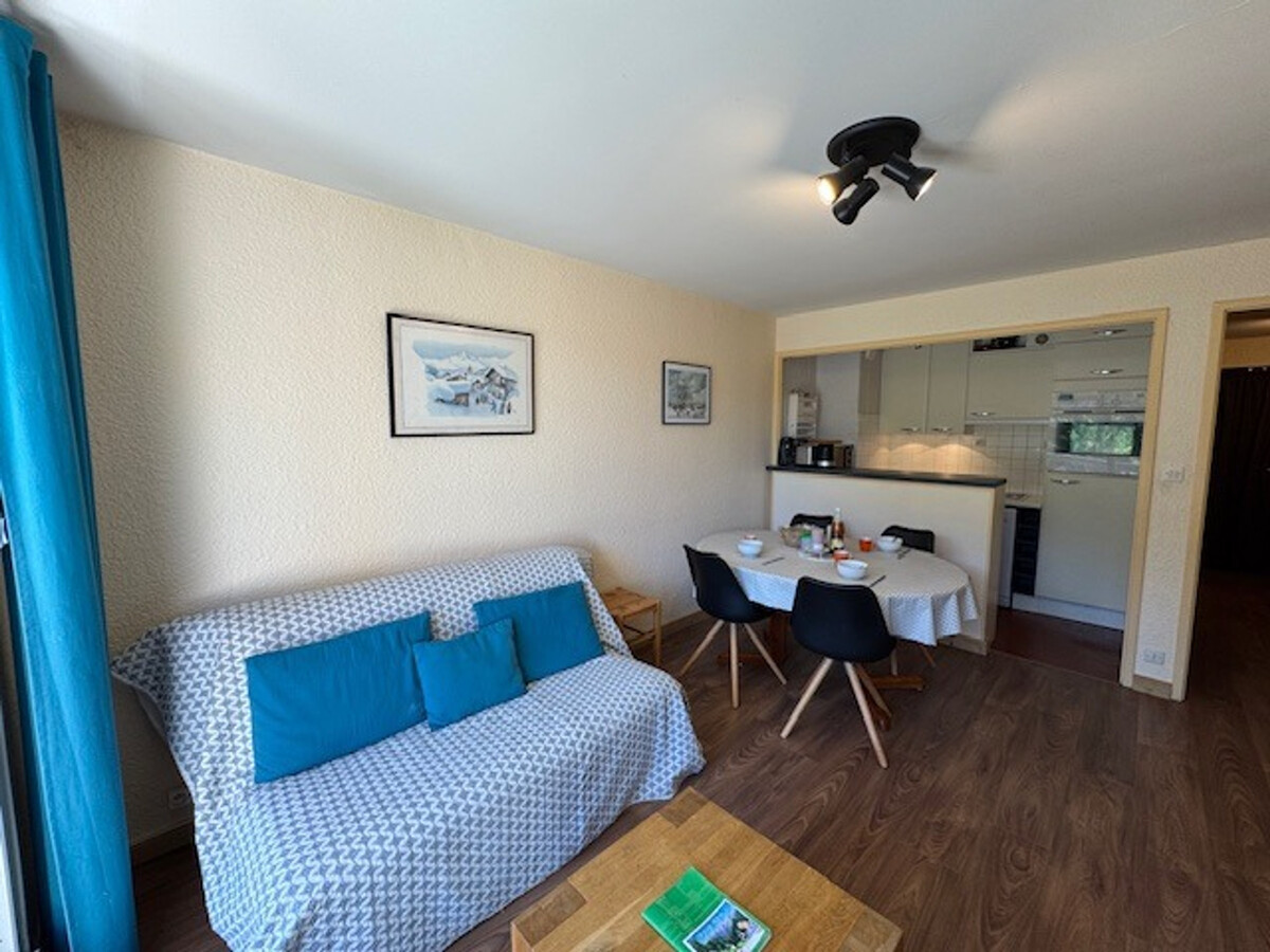 Appartement 6 pers. à Villeneuve, balcon et parking - Photo 4