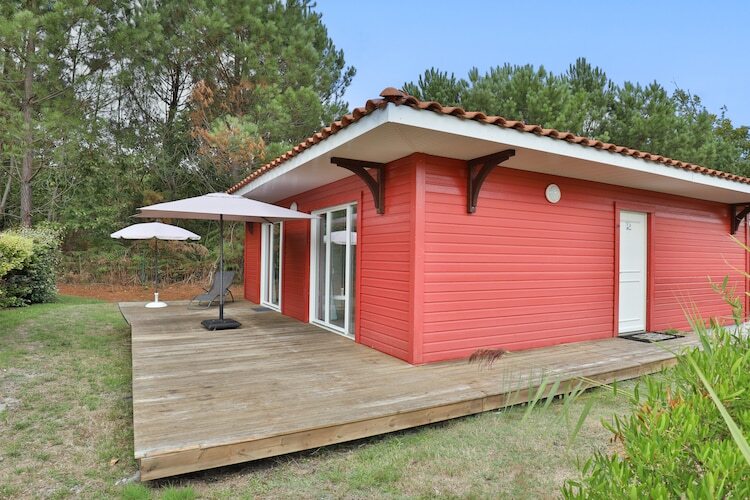 Villa 8 personnes bord de lac à Parentis-en-Born - Photo 1