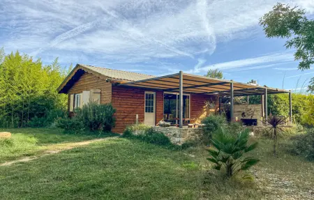 Location maison à Saint Paul les Fonts, Chalet vue étang