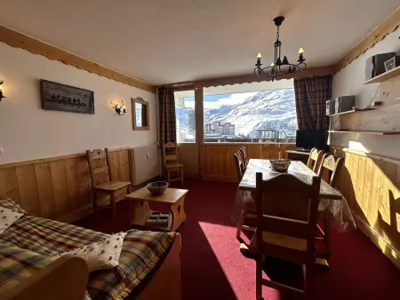 Appartement 3 pièces Les Menuires, pistes à 100 m, animaux admis : photo 2