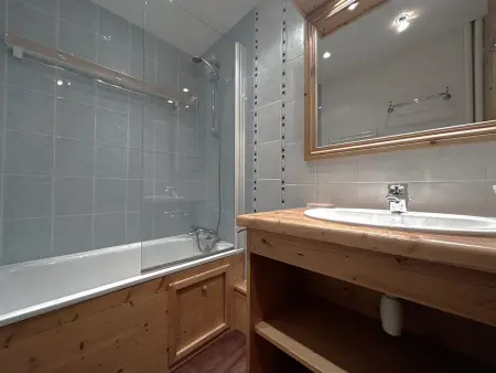 Appartement 3 pièces Les Menuires, pistes à 100 m, animaux admis : photo 7