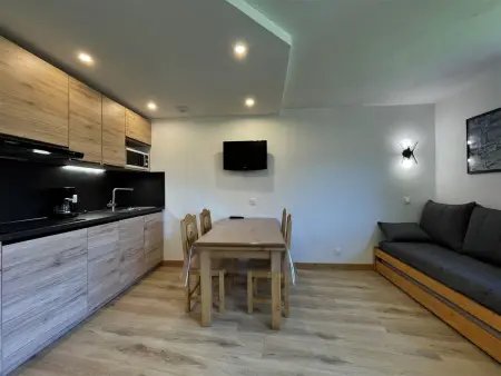 Les Menuires : 2 pièces 4 pers. au pied des pistes, parking inclus : photo 2