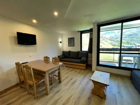 Les Menuires : 2 pièces 4 pers. au pied des pistes, parking inclus : photo 4