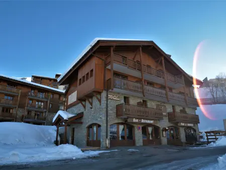 Triplex 6 pièces 10 pers. aux Menuires, pistes à 100 m et vue La Masse : photo 17