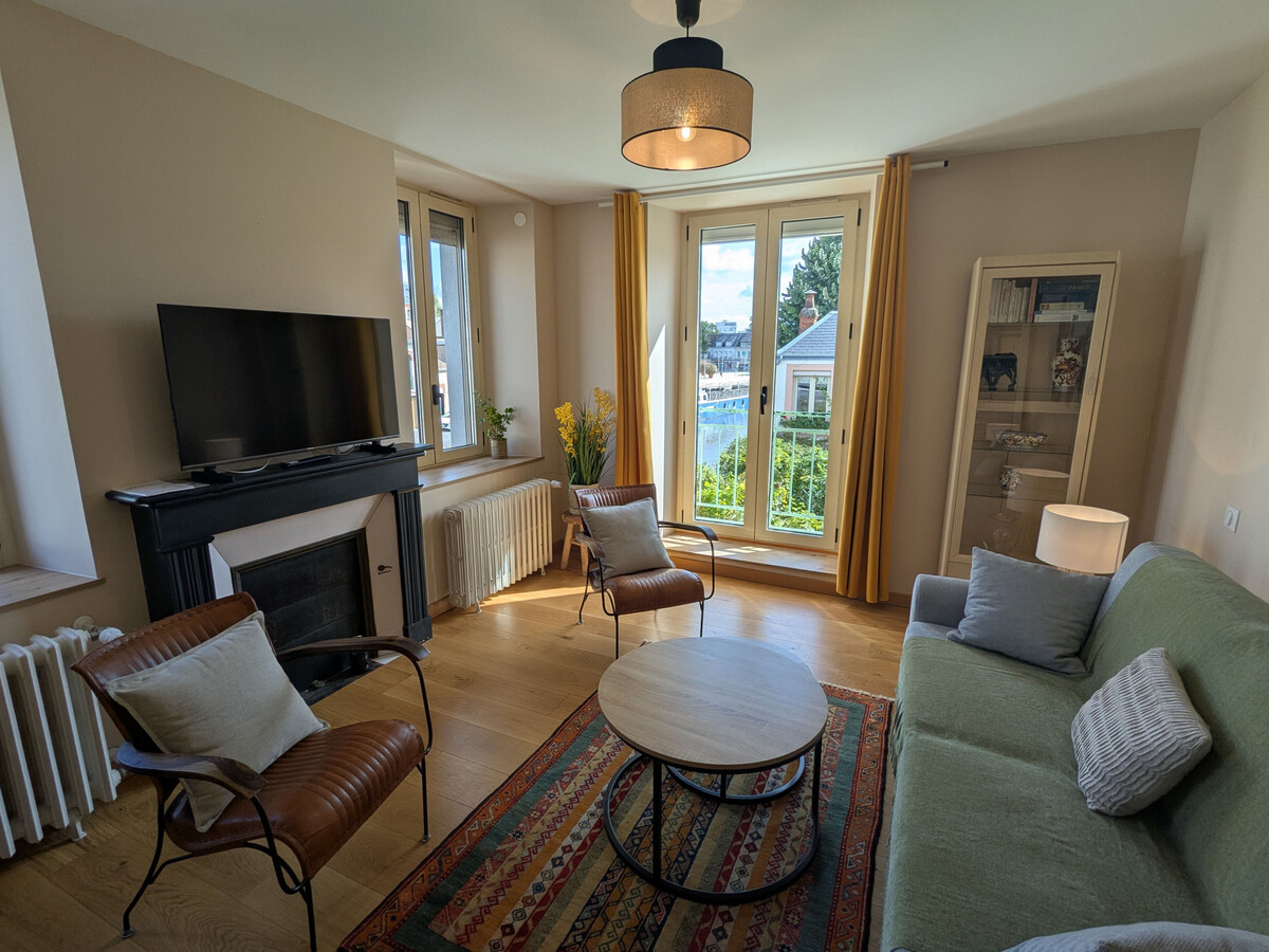 Appartement vue canal au cœur de Montargis - Photo 1
