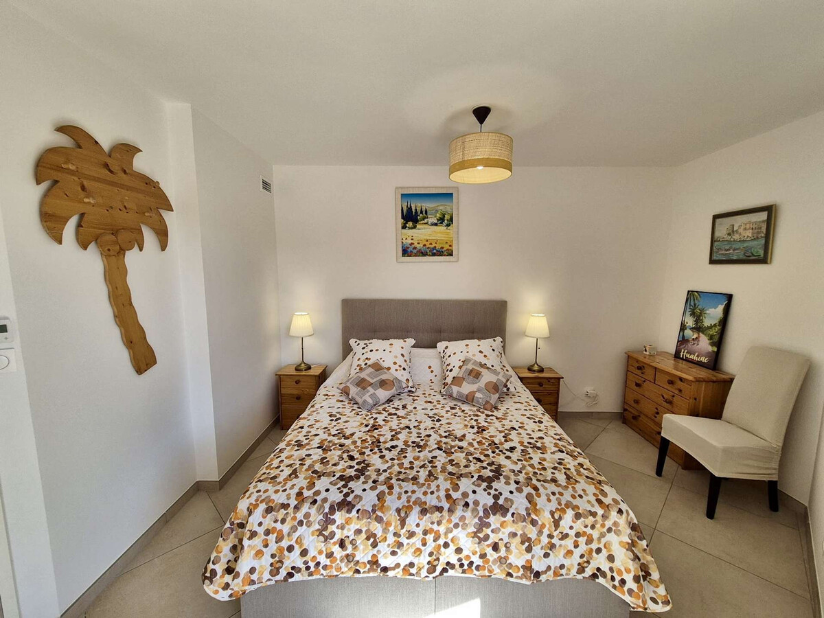 Appartement 3 chambres, terrasse 38 m², centre-ville Cavalaire - Photo 9