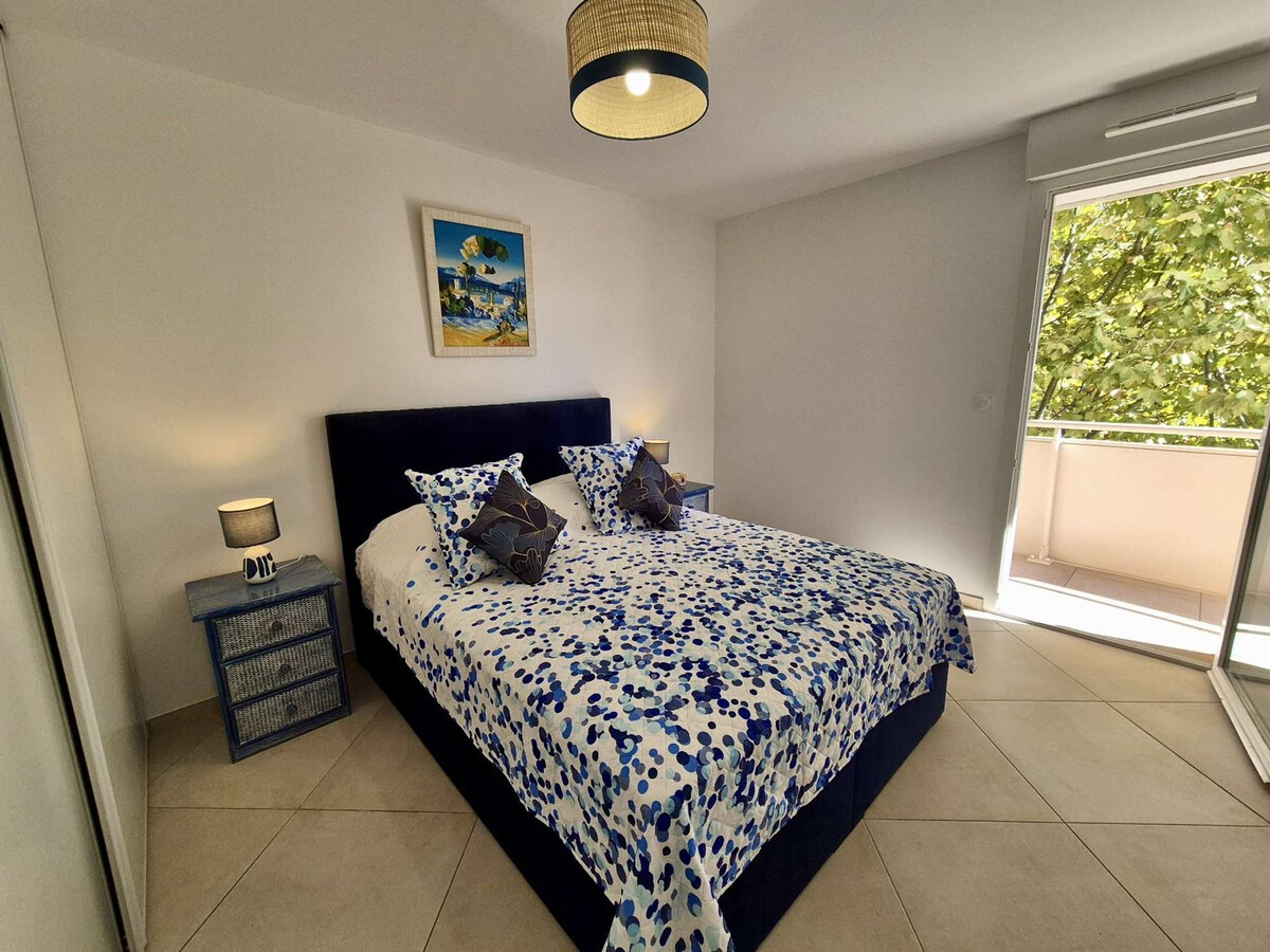 Appartement 3 chambres, terrasse 38 m², centre-ville Cavalaire - Photo 11
