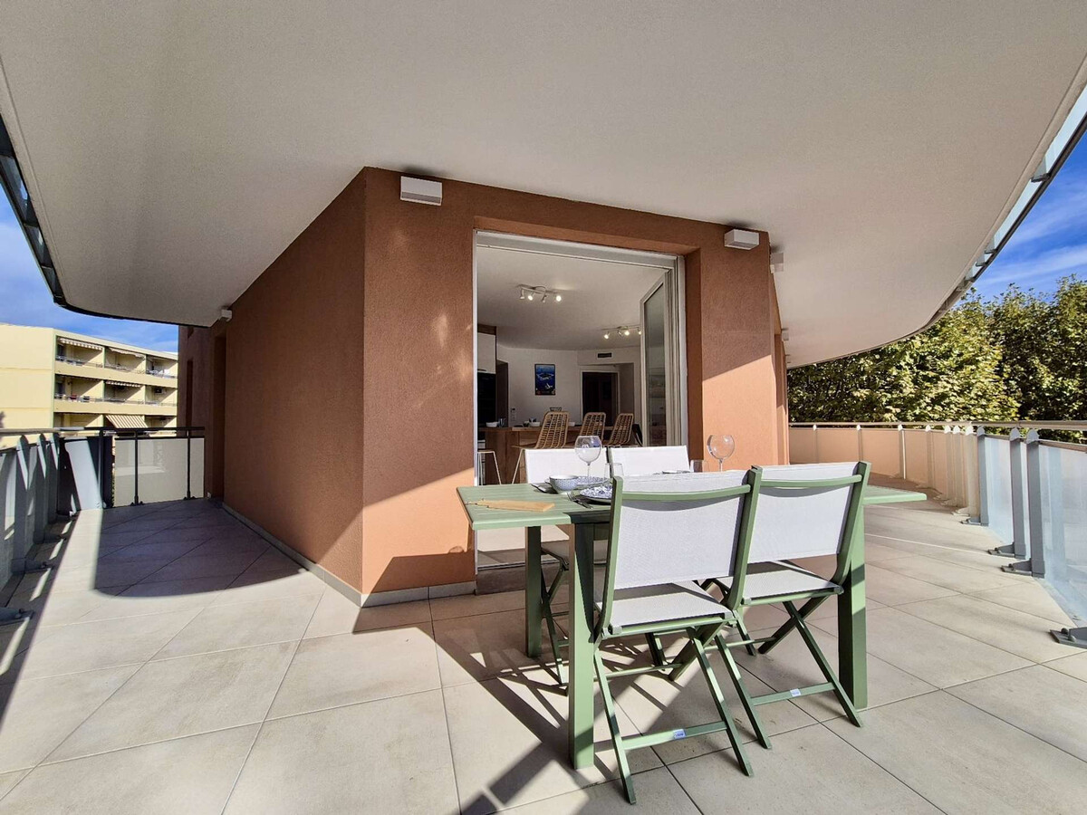 Appartement 3 chambres, terrasse 38 m², centre-ville Cavalaire - Photo 22