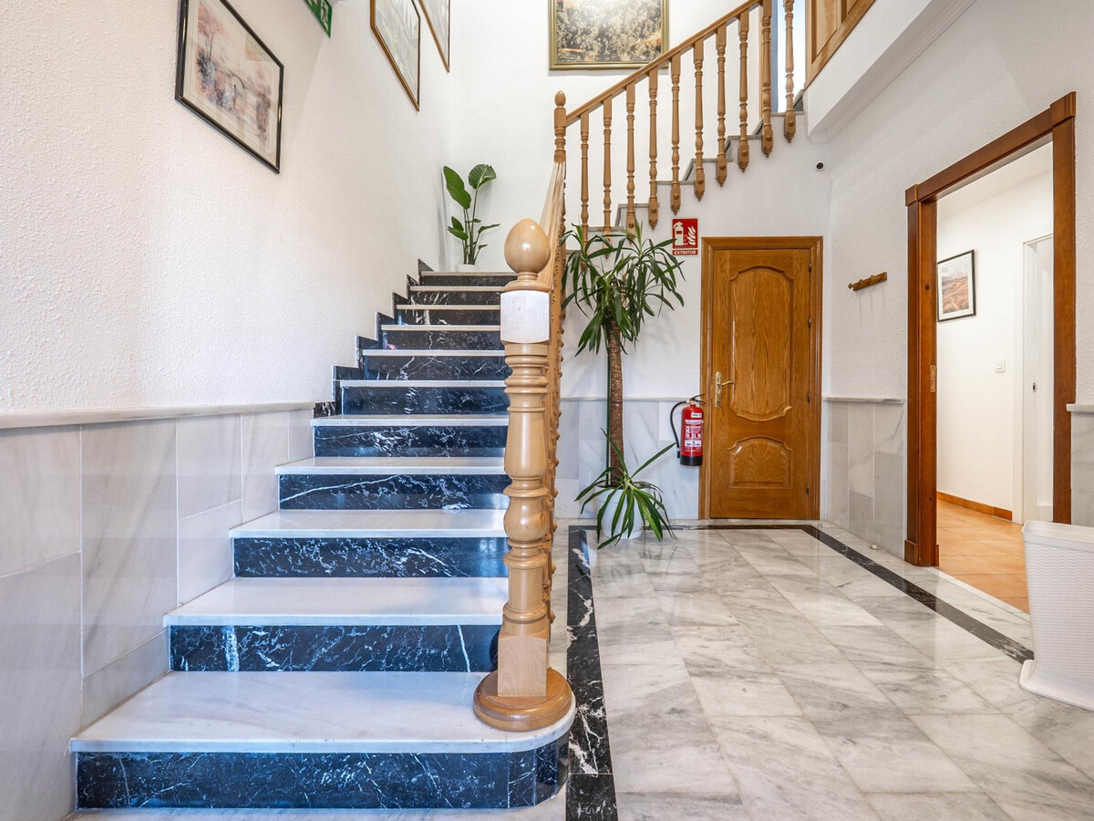 Villa 3 chambres à Armilla, deux étages sans vis-à-vis - Photo 3