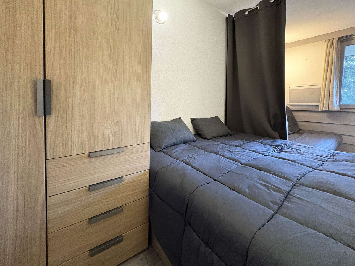 Studio 6 personnes aux Orres, skis aux pieds, balcon sud - Photo 6