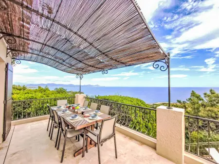 Villa Odyssée Les Issambres, piscine et vue mer : photo 3