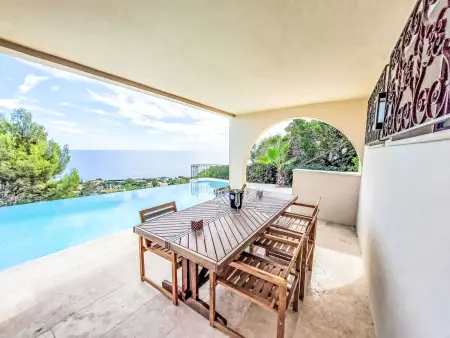 Villa Odyssée Les Issambres, piscine et vue mer : photo 30