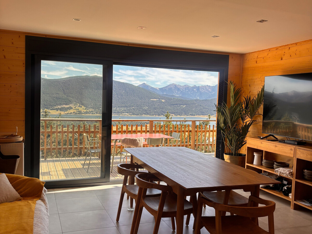 Chalet 100m² vue lac pour 8 – Les Angles - Photo 1
