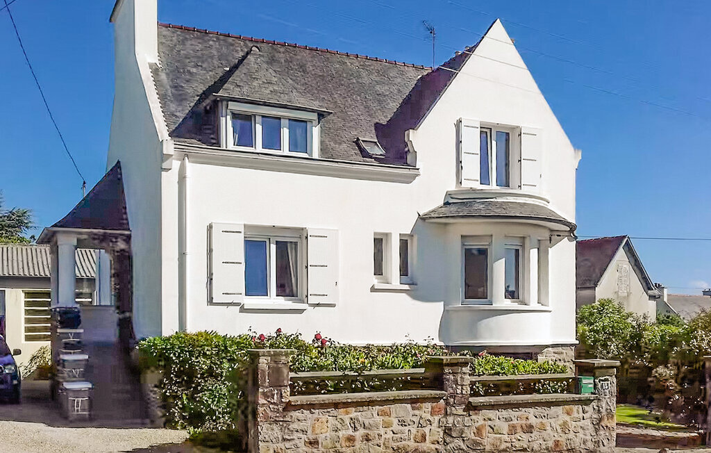 Maison 5 chambres avec jardin clôturé à Saint-Martin-des-Champs - Photo 1