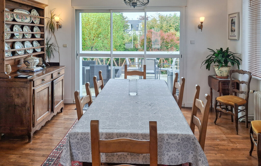 Maison 5 chambres avec jardin clôturé à Saint-Martin-des-Champs - Photo 17