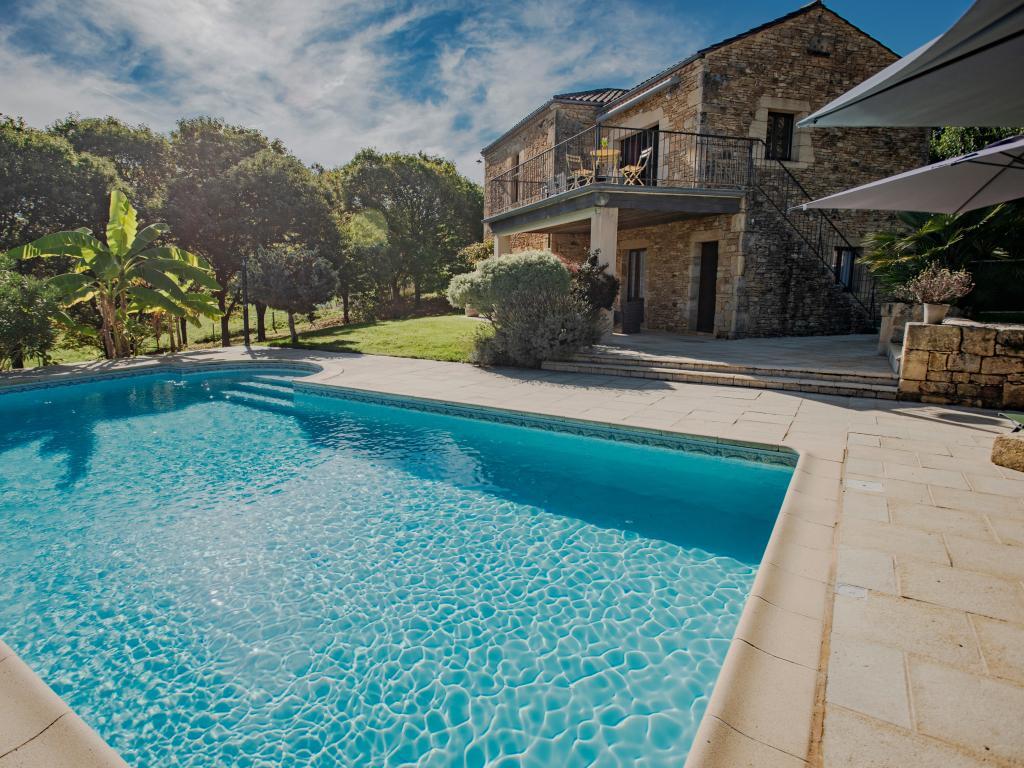 La Roque Haute, maison avec piscine à Mazeyrolles - Photo 1