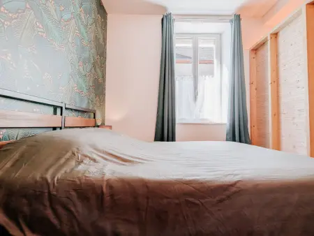 Gîte spacieux en ancien hôtel, cœur d'Orsennes près du lac : photo 6