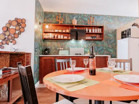 Gîte spacieux en ancien hôtel, cœur d'Orsennes près du lac : photo 10