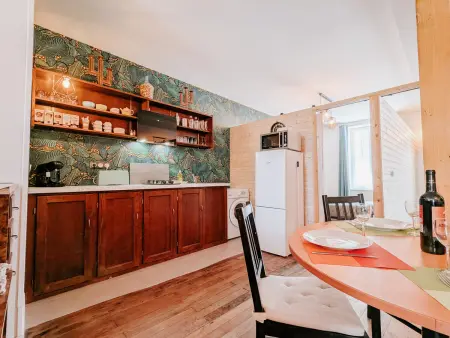 Gîte spacieux en ancien hôtel, cœur d'Orsennes près du lac : photo 11