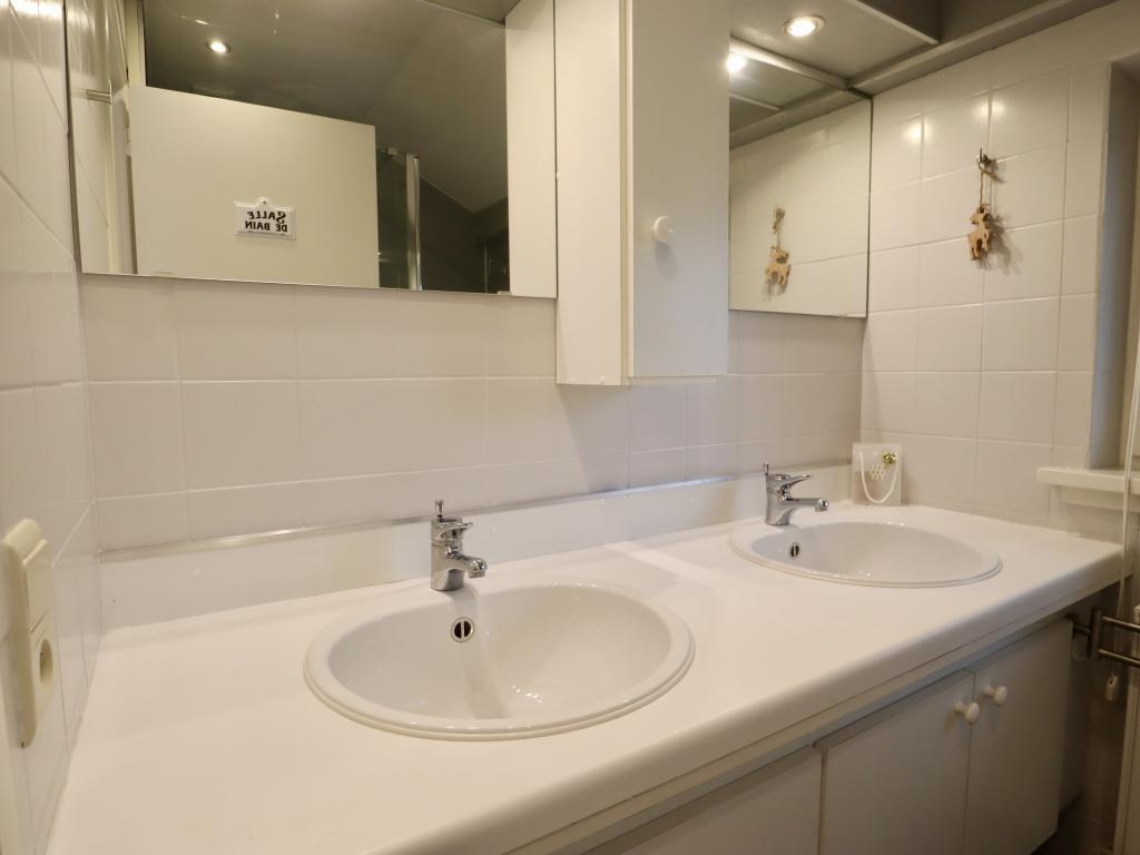 Coeur de Biche : maison avec jardin privé à Rendeux, BE - Photo 11