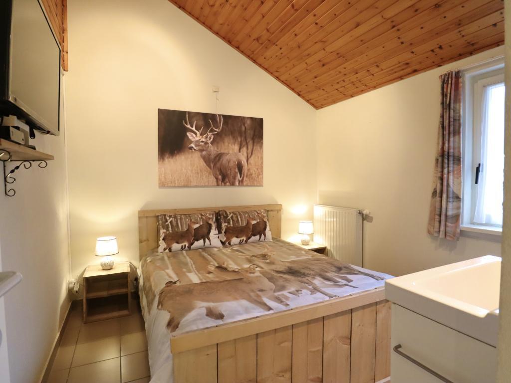 Coeur de Biche : maison avec jardin privé à Rendeux, BE - Photo 12