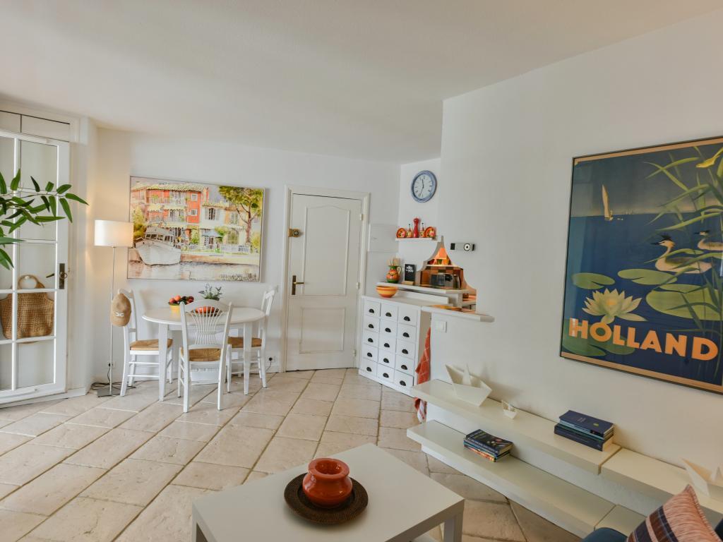 Arlore : Maison de pêcheur au bord de l'eau à Port Grimaud - Photo 9