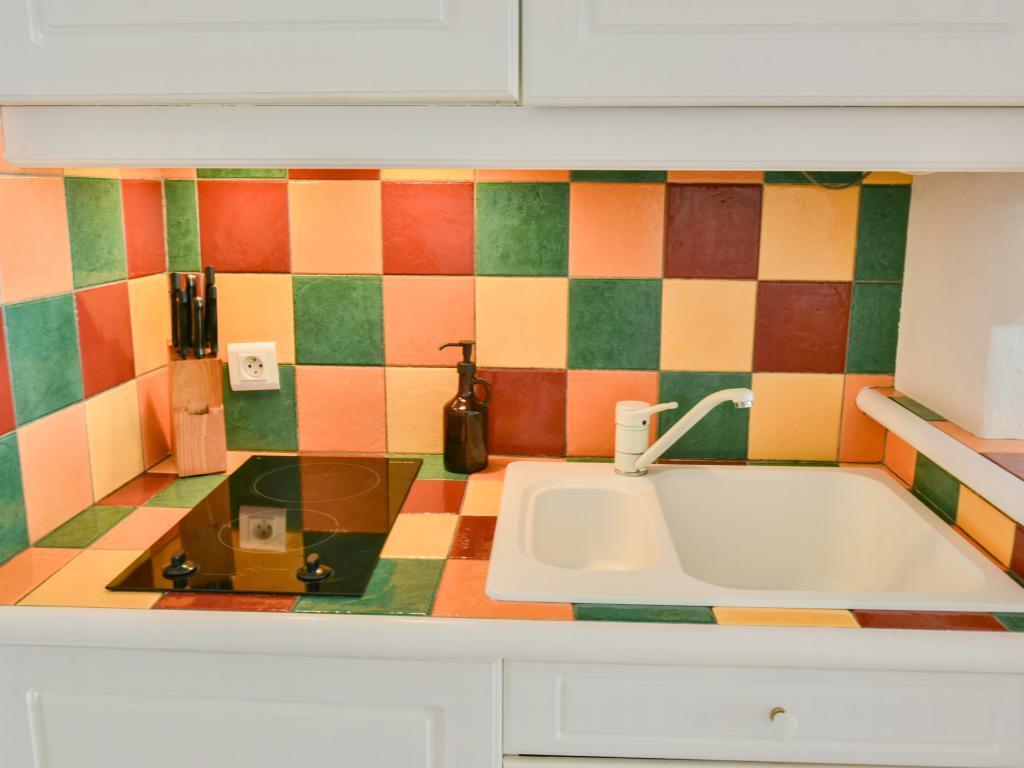 Arlore : Maison de pêcheur au bord de l'eau à Port Grimaud - Photo 12