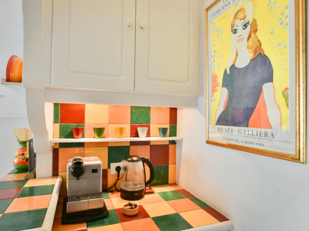 Arlore : Maison de pêcheur au bord de l'eau à Port Grimaud - Photo 13