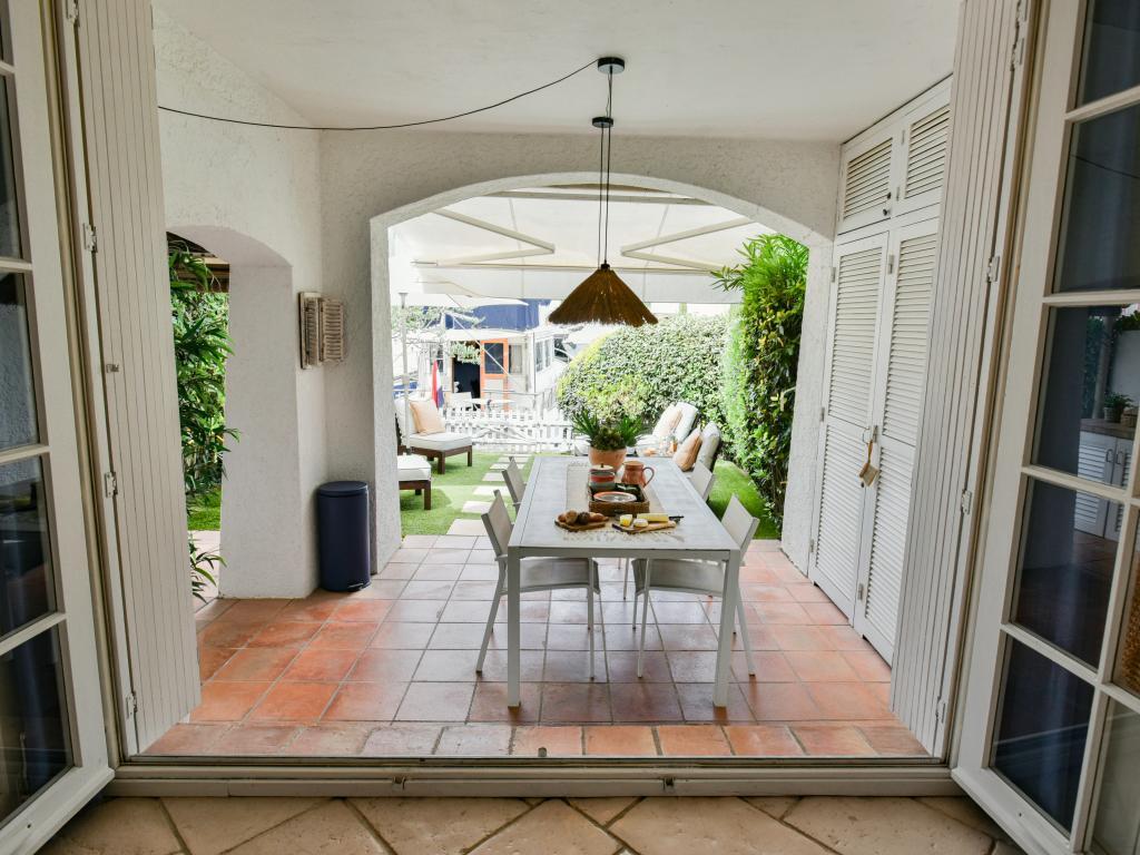 Arlore : Maison de pêcheur au bord de l'eau à Port Grimaud - Photo 17