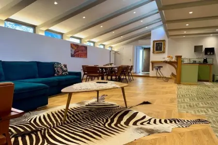 Location appartement à Roma, Spacieux loft romain dans le quartier de l'Aventin
