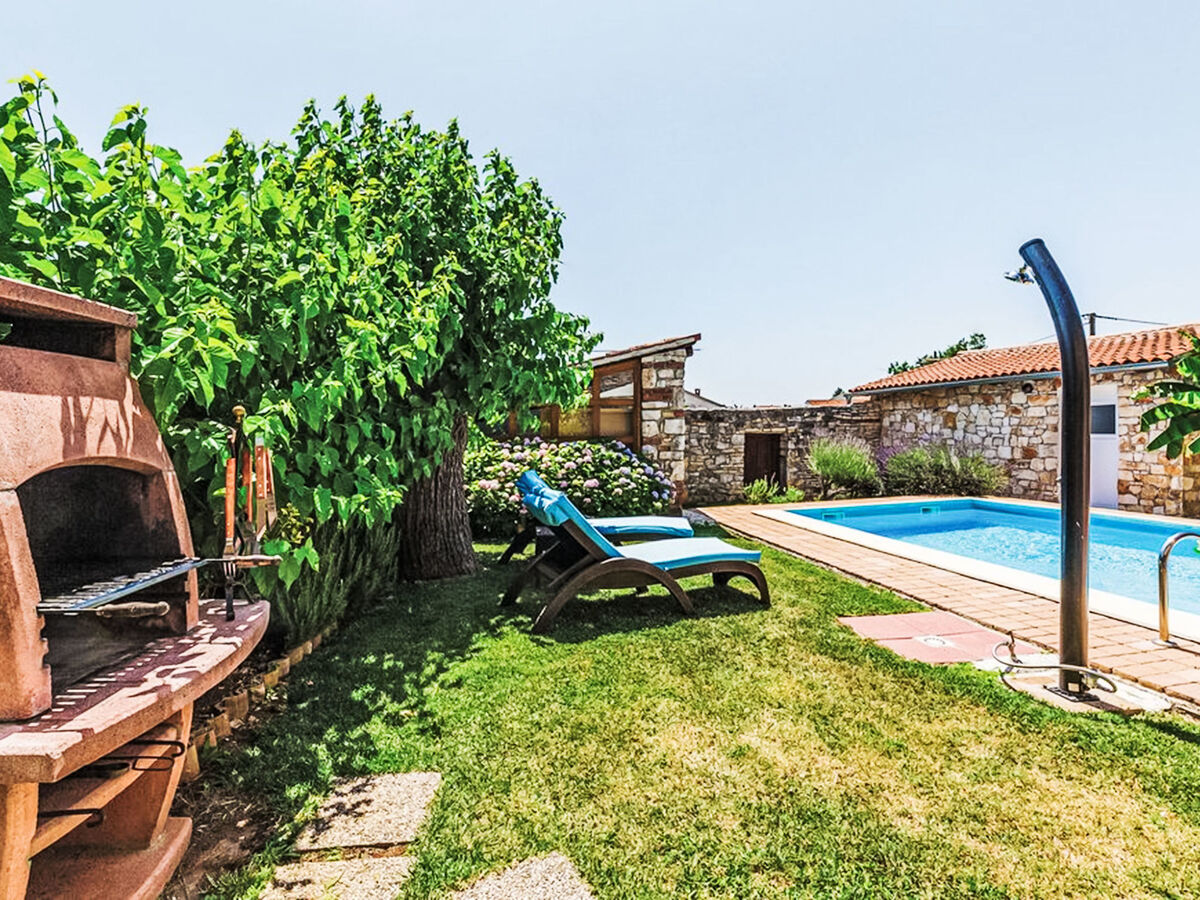 Matohanci - Maison 3 chambres piscine privée - Photo 8
