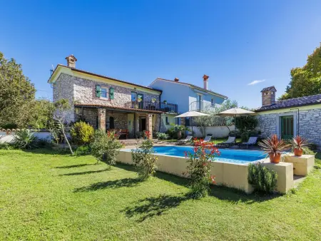 Marija – Maison avec piscine privée à Labin