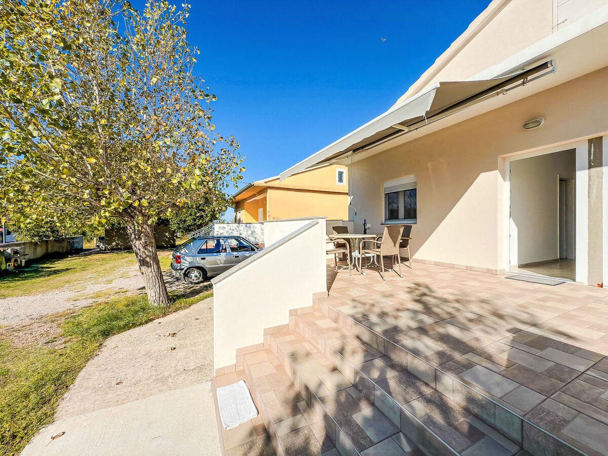 Maison Josip à 550 m de la plage, Starigrad-Paklenica - Photo 13