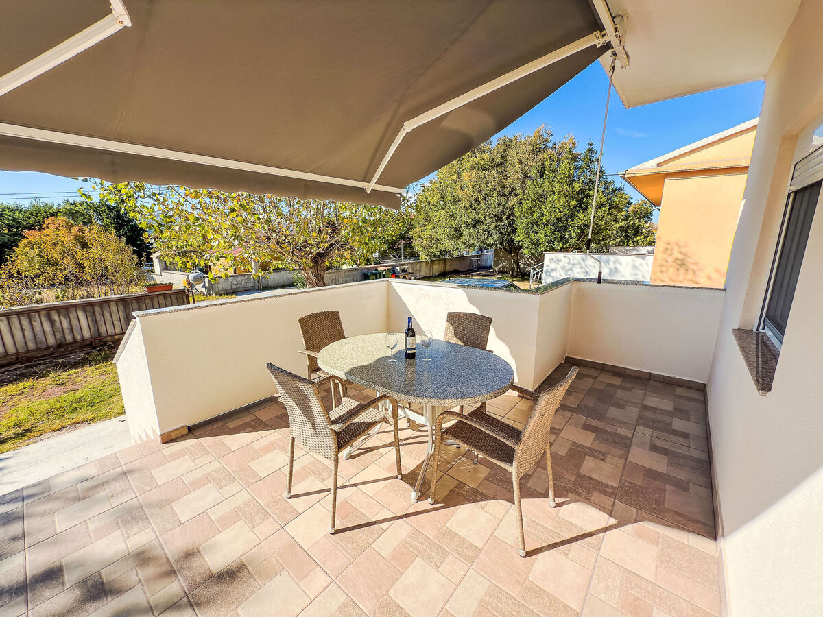 Maison Josip à 550 m de la plage, Starigrad-Paklenica - Photo 14