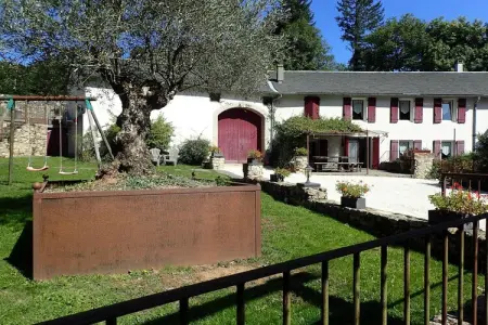 Location maison à FONTIERS CABARDES, Belle demeure de caractère du XVIIème