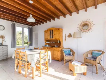 Gîte plain-pied avec terrasse, accès plage et GR223 : photo 2