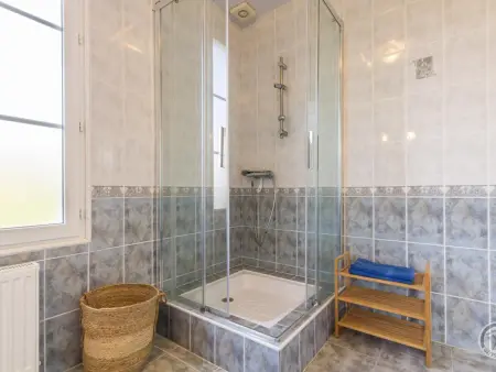 Gîte plain-pied avec terrasse, accès plage et GR223 : photo 11
