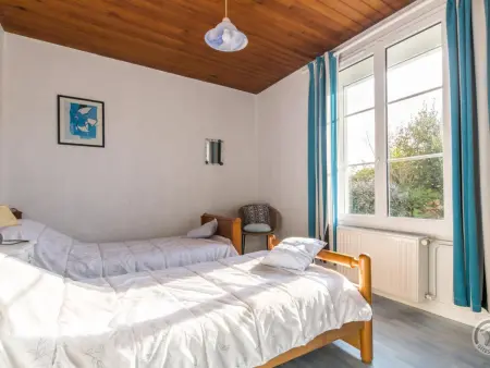 Gîte plain-pied avec terrasse, accès plage et GR223 : photo 13