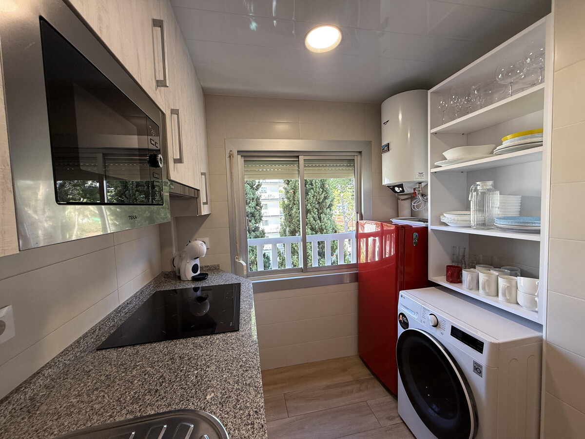Appartement Van Gogh - 2 chambres, piscine, WiFi à Salou - Photo 21