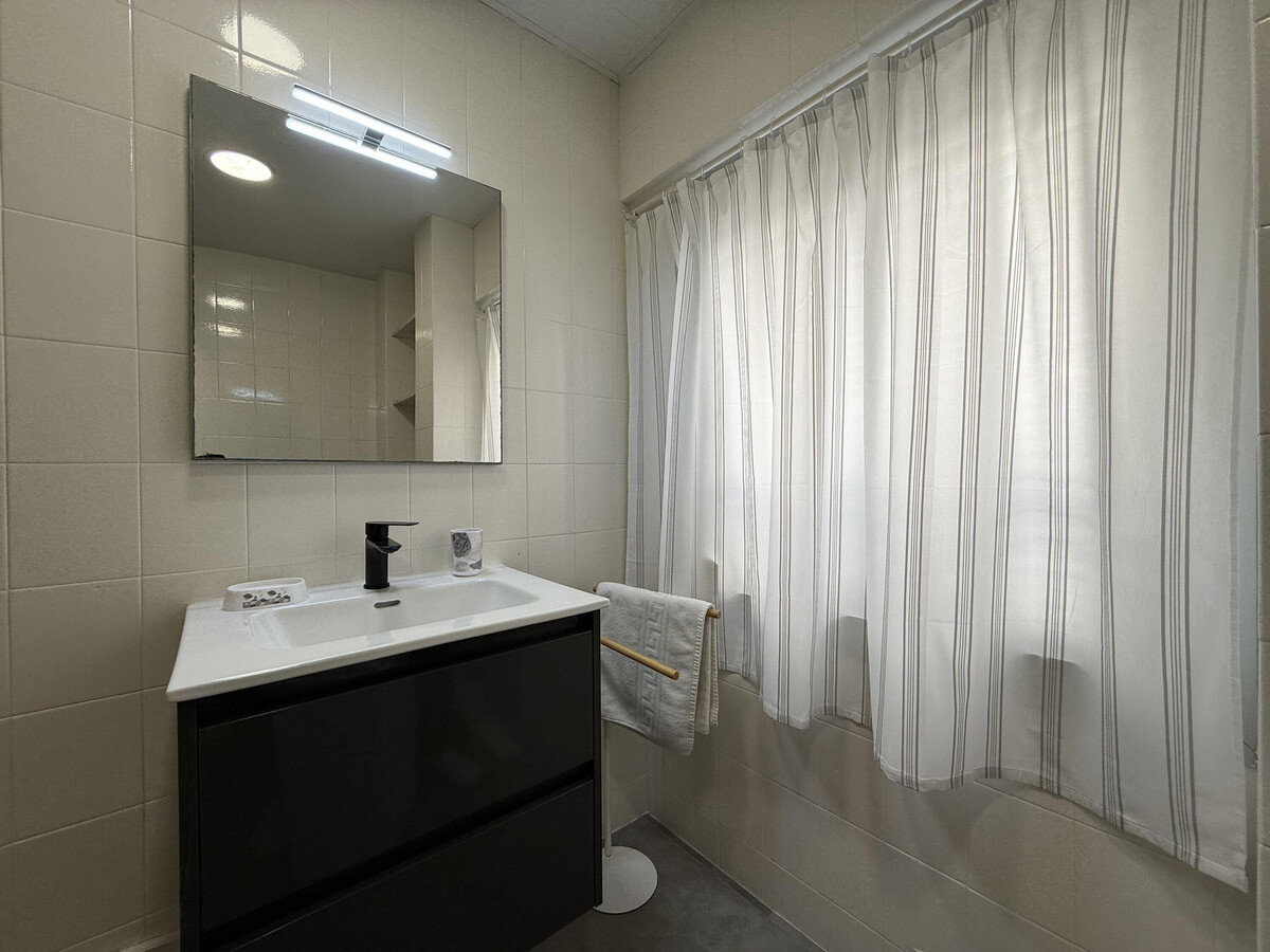 Appartement Van Gogh - 2 chambres, piscine, WiFi à Salou - Photo 25